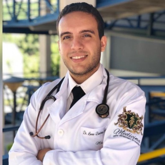 Dr. Lucas Barbosa Fernandes