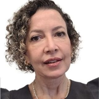 Claudia Motta Assis de Lacerda