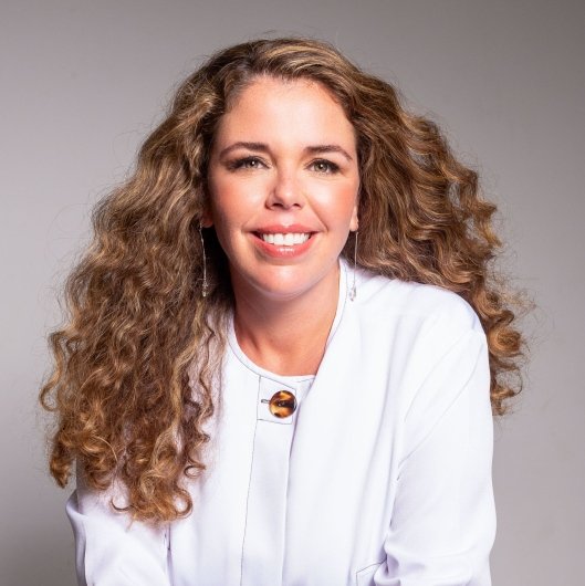 Dra. Luiza Barcaui