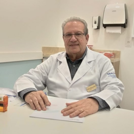 Dr. Pedro Nicolau Pedro