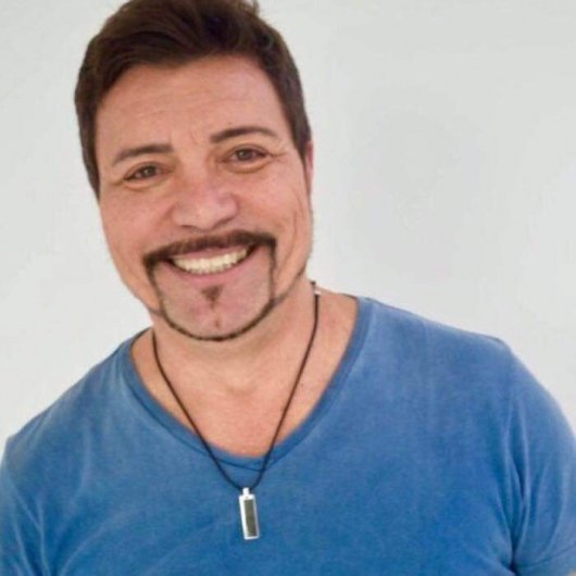 Dr. Carlos Alberto Santiago