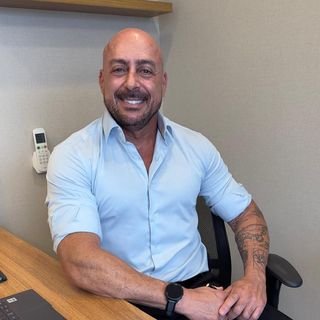 Dr. Fernando Colucci