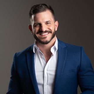 Dr. Vitor Rasseli Dalla Bernardina