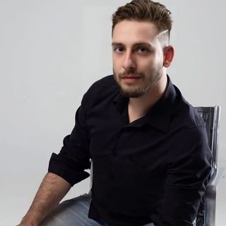 Dr. Lucas Eduardo Pivotto