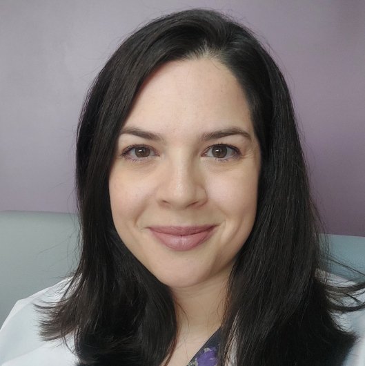 Dra. Paola Reis