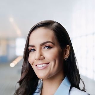 Dra. Ana Angélica Luz Pereira