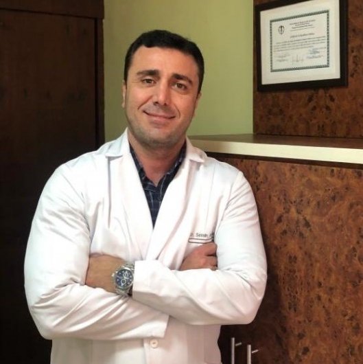 Dr. Sessin Gajar