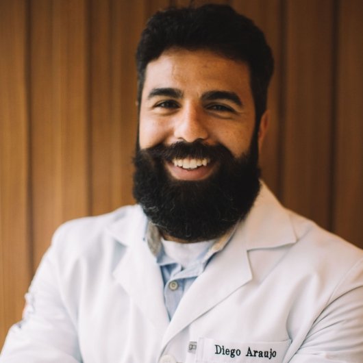 Dr. Diego Araújo