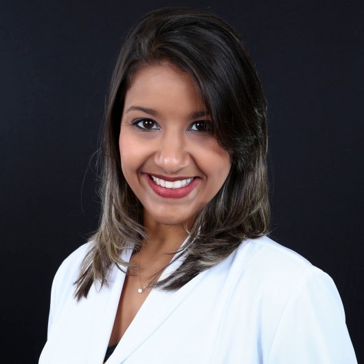 Dra. Grazielle Trindade