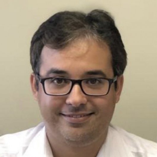 Dr. Thiago Tapioca