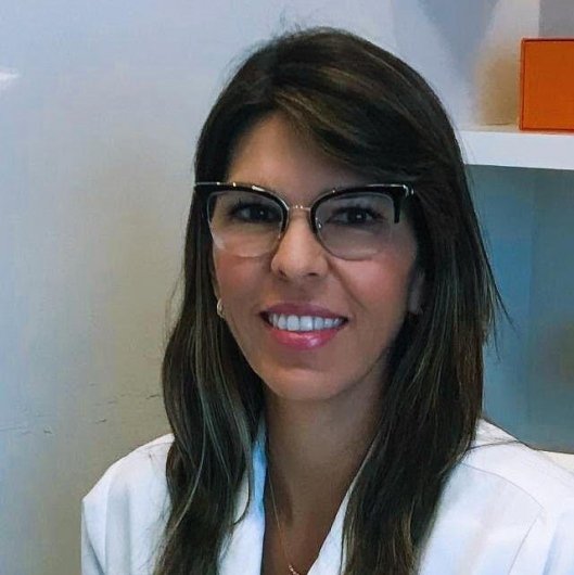 Dra. Renata De Moraes