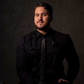 Dr. Gustavo Coimbra Barros