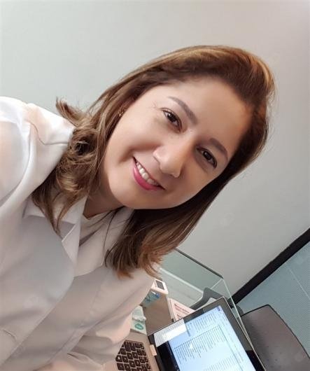 Dra. Ana Cláudia Gonçalves