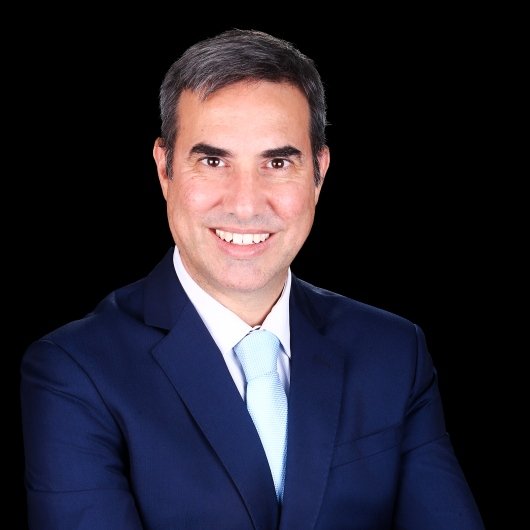 Dr. Eduardo Macluf
