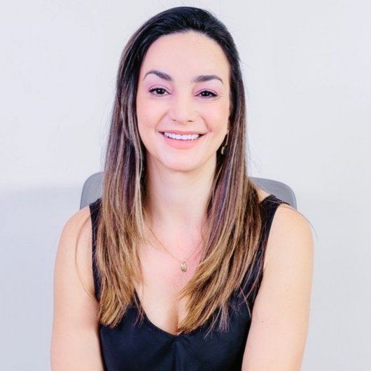 Dra. Renata Torres