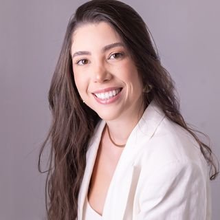 Dra. Kerellyn Follador