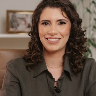 Dra. Maria Clara Araújo Guedes Cesar