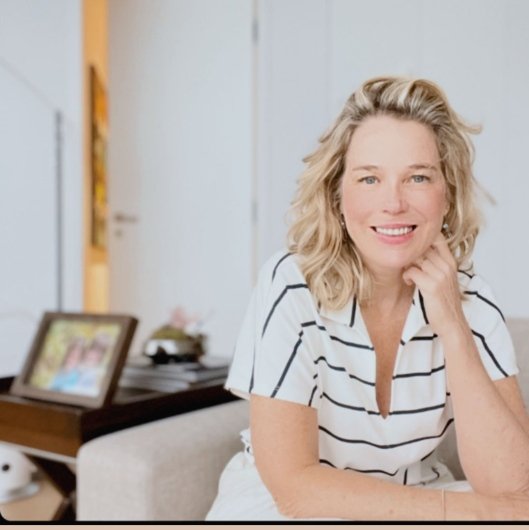 Dra. Alessandra Hartveld