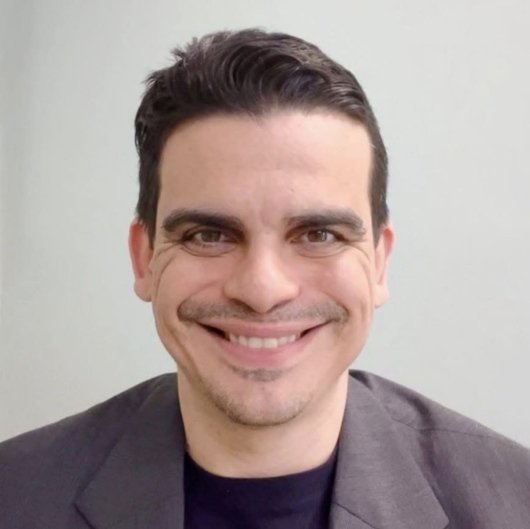 Dr. Bruno Galvão