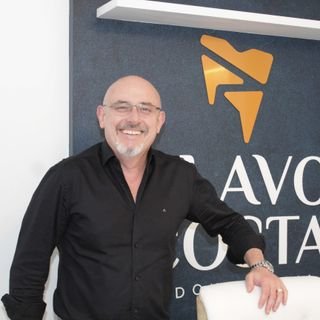 Dr. Olavo Costa