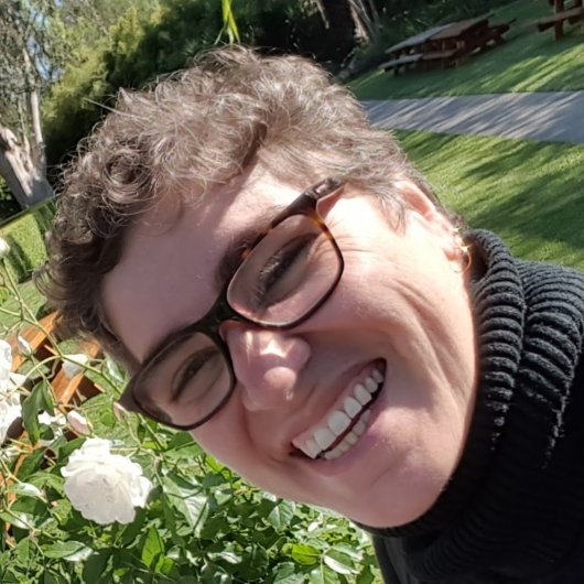Dra. Carla Bastos