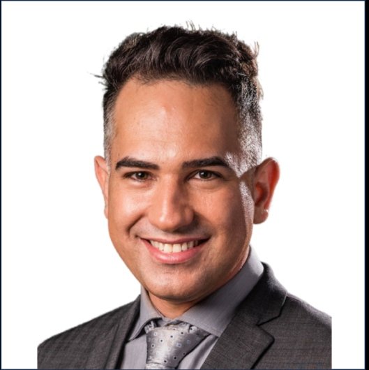 Dr. Cristiano Salazar