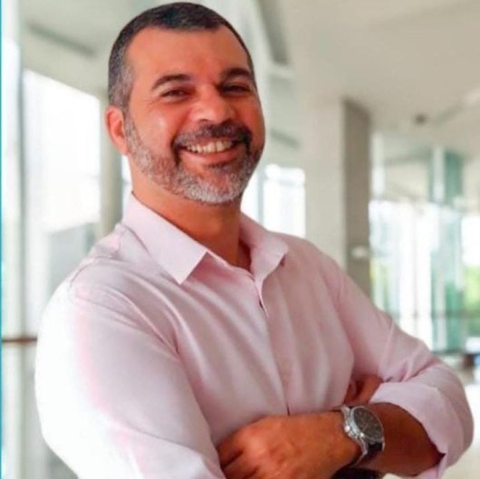Dr. Gustavo Ferraz