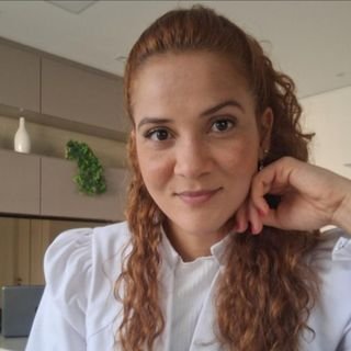 Dra. Dégila Cruz