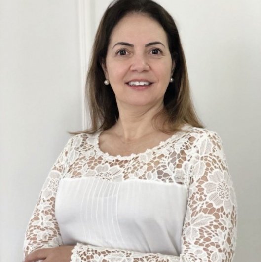 Dra. Maria Solange Alves