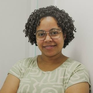Dra. Thaina Viana