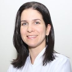 Dra. Camila Cravo