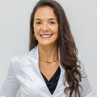 Dra. Camila Santos Gomes da Cruz