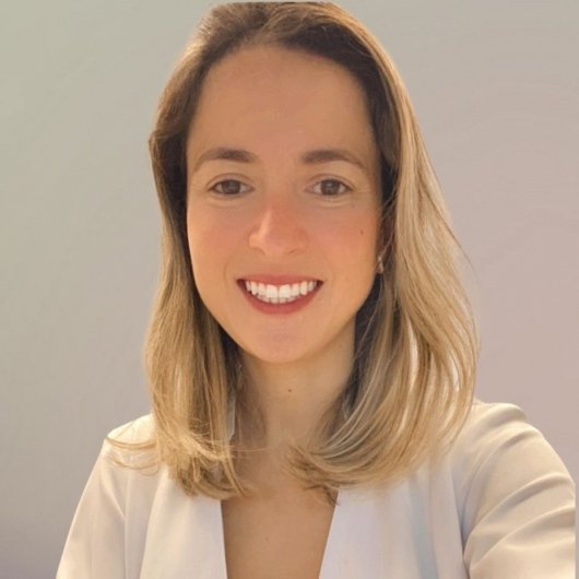 Dra. Carolina Vieiralves