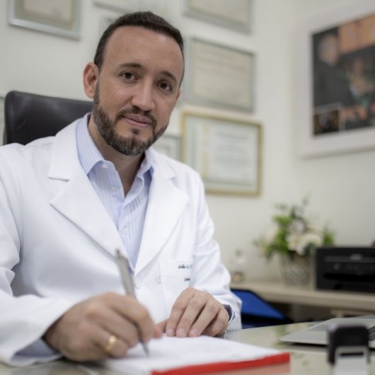 Dr. João Paluan