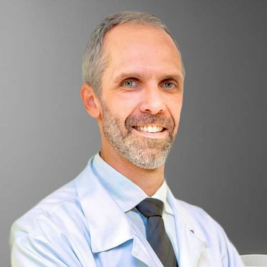 Dr. Daniel Pinheiro