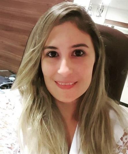 Dra. Liana Simone Araujo de Andrade Viana Oliveira