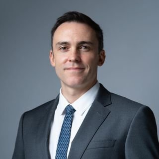 Dr. Bruno Veronesi