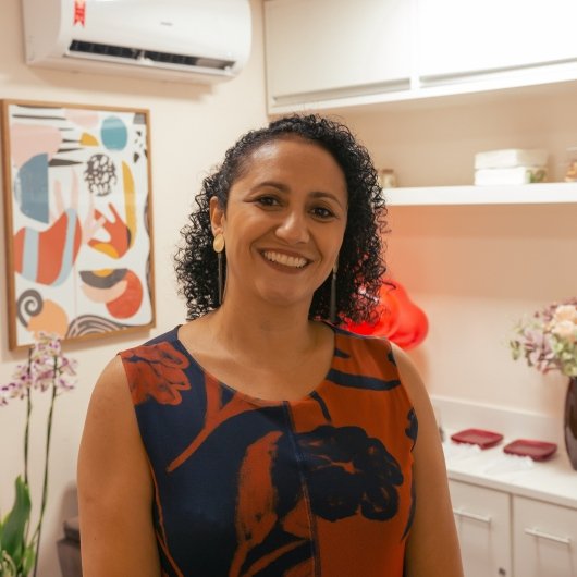 Prof. Flávia de Souza Teixeira