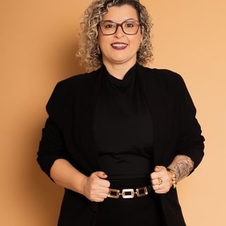 Dra. Luciane Daumas da Silva