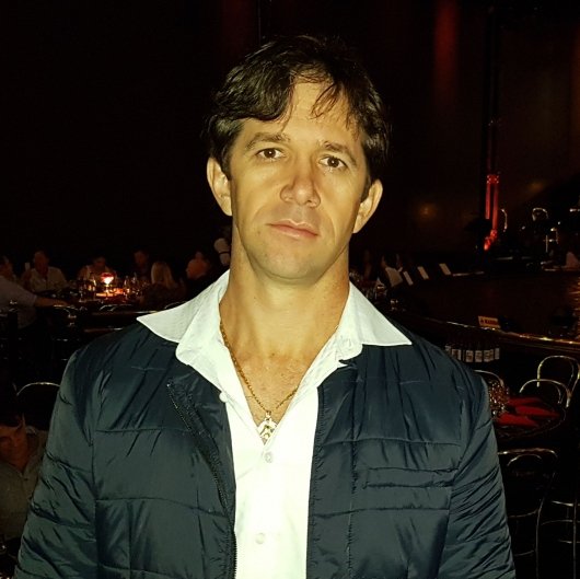 Dr. Waisman Toledo Bastos