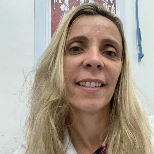 Dra. Luciana Vasconcelos de Andrade Manela
