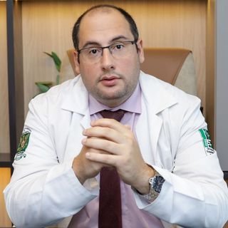 Dr. Giovani Pucciarelli