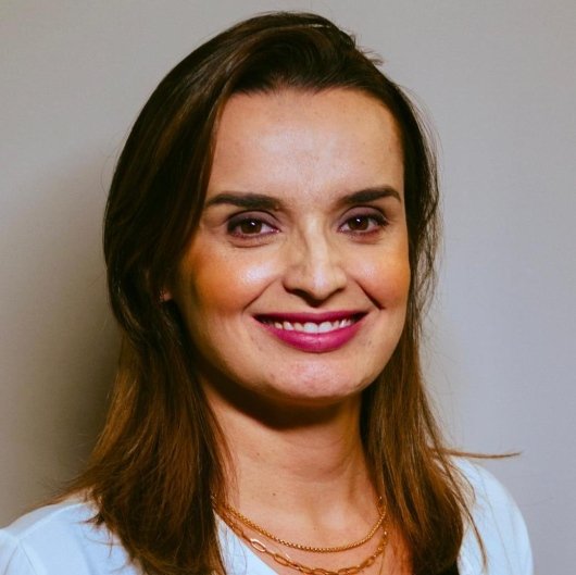 Dra. Fernanda Quirino de Paula Silveira