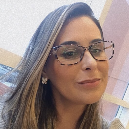 Dra. Thais Morais