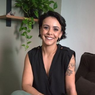 Prof. Carolina Marques Barbosa