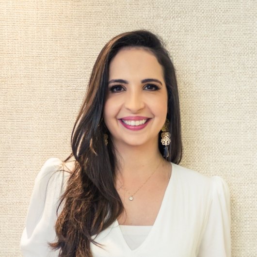 Dra. Aliciane Mota