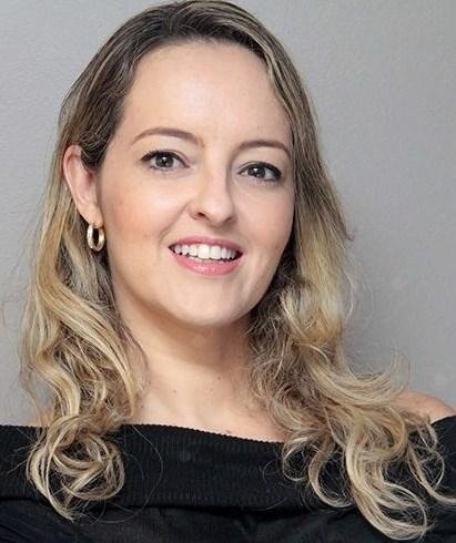 Dra. Yanna Aires Gadelha de Mattos