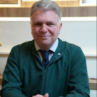 Dr. Eduardo Luis Gerhardt