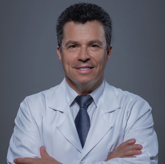 Dr. Aloisio Garcia de Souza