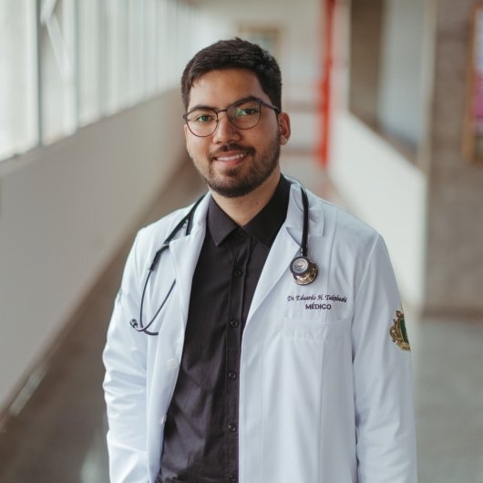 Dr. Eduardo Takahashi